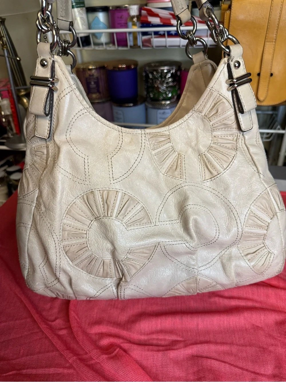 Women's Cream Leather Shoulder Bag - Elegant Neutral Carryall